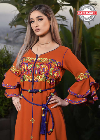 products/caftan-hdour-maroc-faitmain-crepe-berchman-perles-orange-handmade-ocaftan-jellaba-moderne-chic-prestige-glamour-classe-caftanhdour-2.jpg