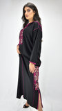 djellaba-leader caftan-mekhzania-2021-crepe-soie-noir-noire-black-jellaba brodée-broderie-moderne-fashion-chic-prestige