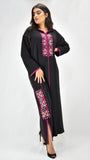 djellaba-leader caftan-mekhzania-2021-crepe-soie-noir-noire-black-jellaba brodée-broderie-moderne-fashion-chic-prestige